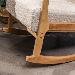 Schommelstoel Van Massief Hout Met Witte Lussen -LeenBakker Winkel 3de564a66d064bacaeea96bd0235f1c9