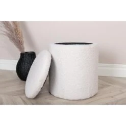 Svea - Zara Poef - Teddy - Wit 12 Svea - Zara Poef - Teddy - Wit -LeenBakker Winkel 54bb6e5fc23d4aafa443ae49a07db540