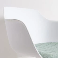 Nolon Nout-Liz Bureaustoel Wit - Zacht Groen Kussen - Zwart Onderstel -LeenBakker Winkel 6fa1ee560b84488d8cb4febb3afcd8d4