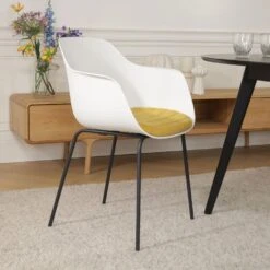 Nolon Nora-Liz Eetkamerstoel Wit - Okergeel Kussen - Zwarte Poten -LeenBakker Winkel 9b087b2de96848c1828a572b0c1c9766