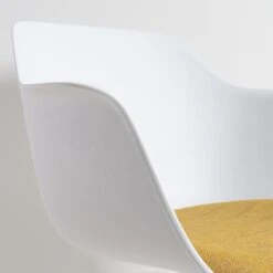 Nolon Nora-Liz Eetkamerstoel Wit - Okergeel Kussen - Zwarte Poten -LeenBakker Winkel b010a380480247b785965f7be14a1359