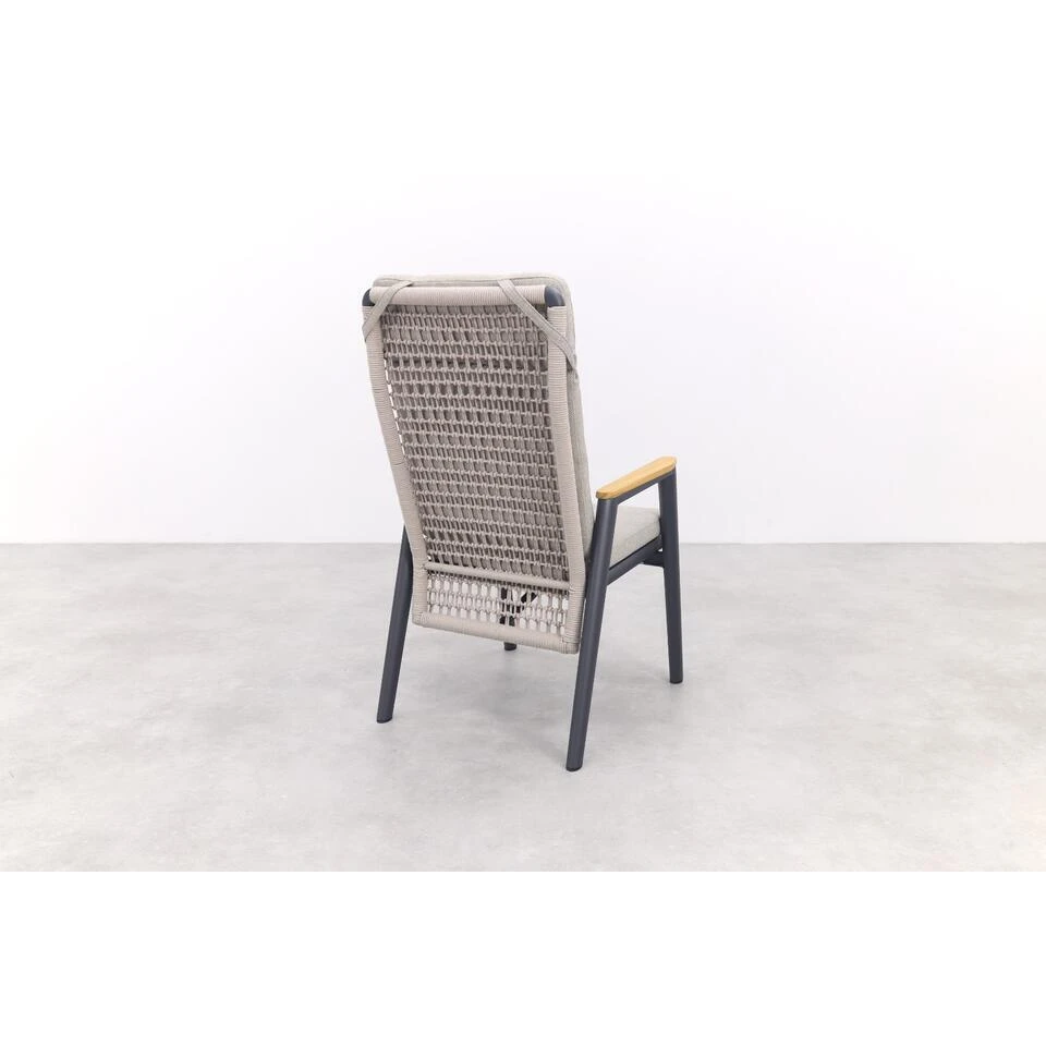 VDG Solaro Verstelbare Dining Tuinstoel - Light Rope / Teak Arm 7 VDG Solaro Verstelbare Dining Tuinstoel - Light Rope / Teak Arm - Afbeelding 5