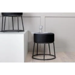 Svea - Nox Poef - Velvet - Zwart -LeenBakker Winkel d8b4775e88174f6b985ff909b4e32ca7