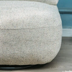 Salonstoel Swivel Van Metaal En Beige Fluweel -LeenBakker Winkel eefa6237f4da479fbe5b73c0d67b38fd